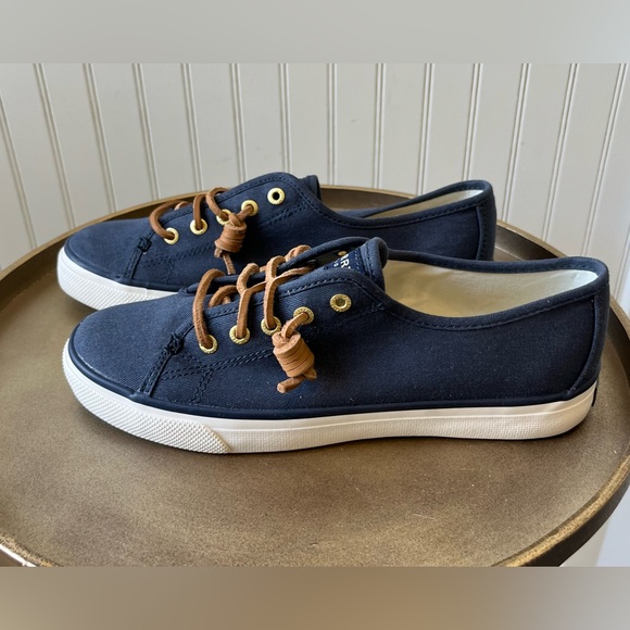 SPERRY TOP SIDER SEACOAST IN NAVY | SIZE: 7.5 | EXCELLENT PRE-OWNED CONDITION - Picture 7 of 7
